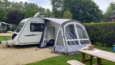 Elddis Avante Club 462, 2 berth touring caravan with motor mover and awning