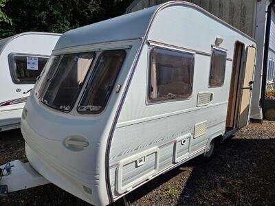 Avondale 1997 Lightweight Touring Caravan Spares or Repairs