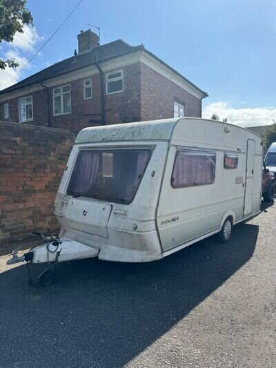 Caravan fleetwood crystal 4 berth