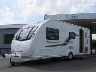 2014 SWIFT CHALLENGER SE 530 4 BERTH CARAVAN WITH SIDE DINETTE AND END WASHROOM.