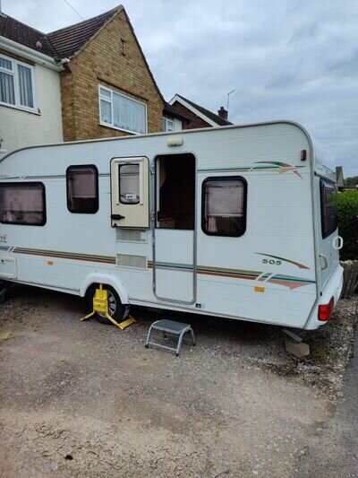 eldiss avante 4 berth caravan and awning