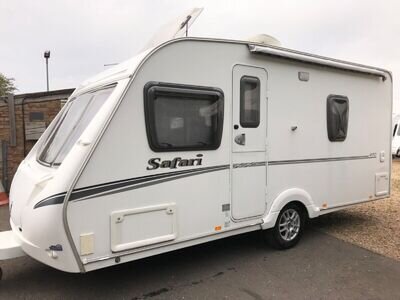 2009 ABBEY SAFARI 470 - 4 BERTH FIXED BED CARAVAN!!