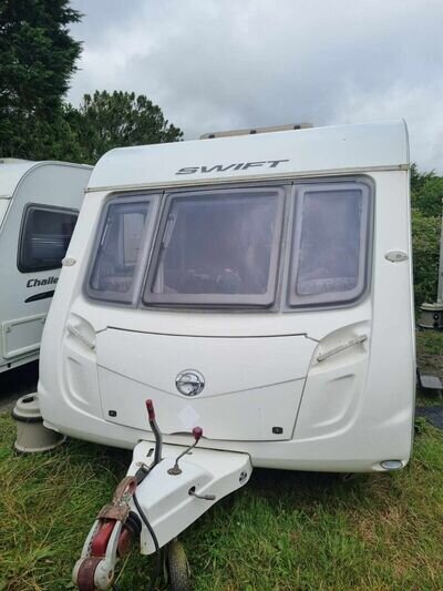 SWIFT Caravan ISLAND BED fixed bed V Good condition 2010, Awning, can deliver.