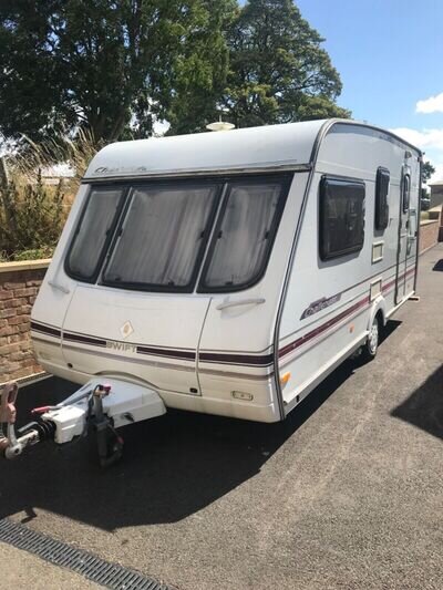 Swift Challenger 440 SE 1999 4 Berth Caravan