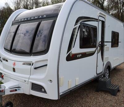 Coachman VIP 560/4 2014 4 Berth Fixed Bed Caravan + Motor Mover + Solar Panel