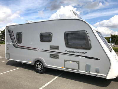 2010 SWIFT CONQUEROR 540 ~ 4 BERTH FIXED BED CARAVAN ~ IT IS STUNNING !!!