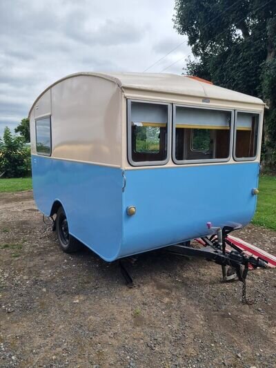 ECCLES BOUNTY 1950s VINTAGE CARAVAN