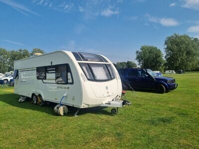 swift sprite quattro ew 6 berth caravan fixed bed