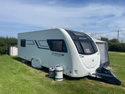 Swift Sprite Quattro DD 6 berth caravan with Diamond Pack 2018 model