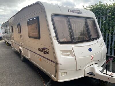 2005 Bailey Pageant Bretagne - 6 berth touring caravan will full awning!