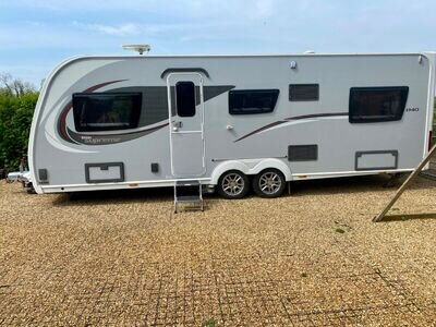 Elddis supreme 840 8ft wide 6 berth caravan 2017