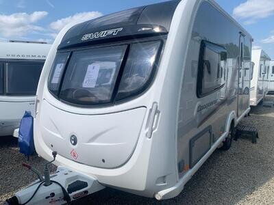 SWIIFT CONQUEROR 480 - 2 BERTH CARAVAN WITH END WASHROOM AND MOTORMOVER