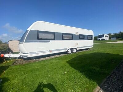 Hobby 720 UKFE Caravan (2015) - 7 Berth, Twin Axel, Fixed Bunks