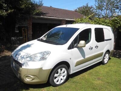 MICRO-CAMPER/DAY VAN - BRAND NEW CONVERSION - 2012 PEUGEOT PARTNER