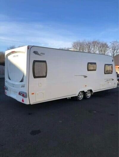 2011 Lunar Delta RS twin axle