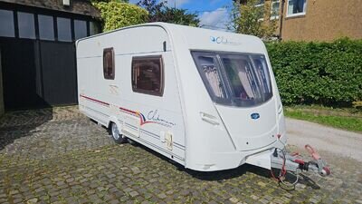 Lunar caravan clubman 475 2 berth caravan 2006 with power touch motor mover