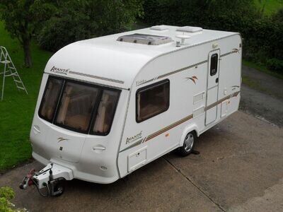 Elddis Avante 482 in Excellent Condition. With Motor Mover and Porch Awning.