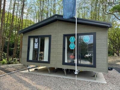 Twin Lodge For Sale - Swift Edmonton Twin Lodge / 40x20ft / 3 Bedrooms