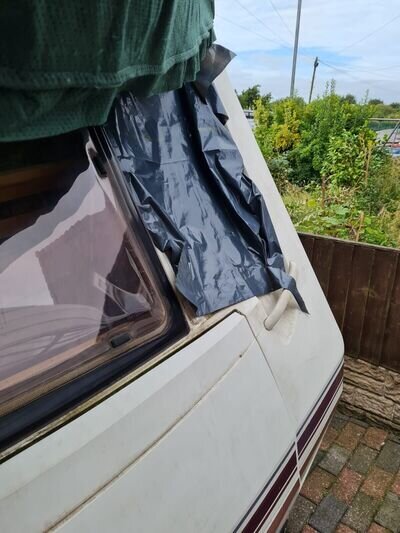 SPARE OR REPAIR caravans for sale 4 berth