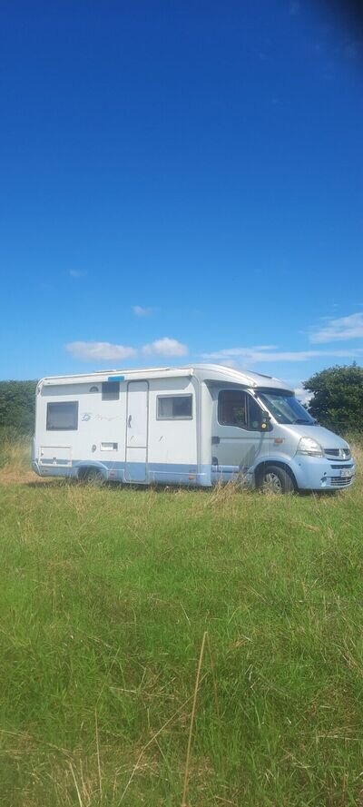 ☆RENAULT BURSTNER DELFIN☆ 6 BERTH MOTORHOME.☆SERVICED☆LOADS OF EXPENSIVE EXTRAS☆