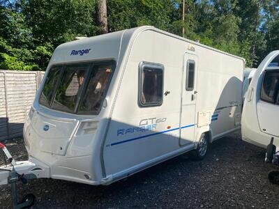 BAILEY RANGER GT 460/4 - FIXED BED - 4 BERTH - 2009 - MOVER & AWNING