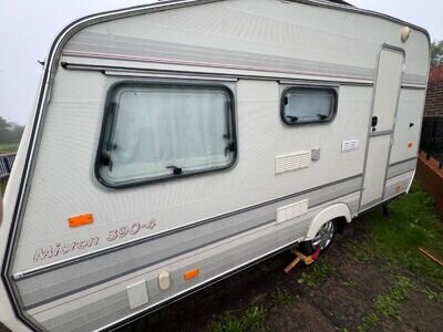 4 BERTH CARAVAN LUNAR MICRON 390-4