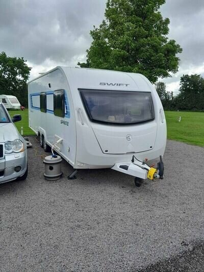 Sprite Quatro FB 6 Berth Caravan