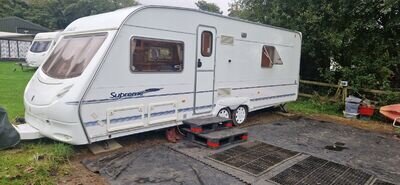 Swift Ace Supreme Twinstar 2007 double axle with fixed bed.