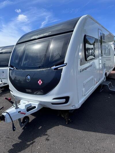 Swift Conqueror 580, Yr.22, Fixed island bed, mover, air awning