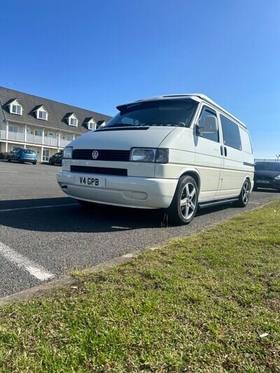 VW T4 2.5 SWB Camper Van / Pop Top / Motorhome - With Hook Up