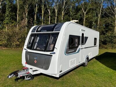 Touring Caravan Elddis Chatsworth 550 2016 4 berth fixed island bed