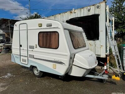 2009 FREEDOM JETSTREAM PRIMA LIGHTWEIGHT CARAVAN .