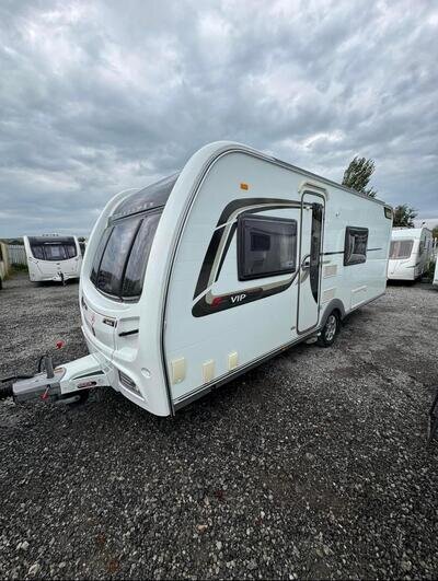 2014 COACHMAN VIP 560/4 - 4 BERTH FIXED FRENCH BED CARAVAN