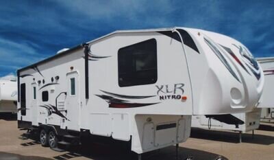 FOREST RIVER NITRO XLR FIFTH WHEEL AMERICAN CARAVAN IN GREAT CONDITION