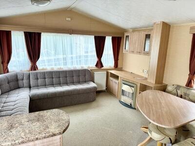 *Caravan in felixstowe suffolk with FREE pitch fees until 2026*