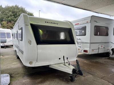 2011 HOBBY 645 VIP 5 berth fixed bed