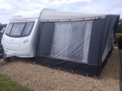 2012 Lunar Lexon Touring Caravan 4 Berth. £9,500