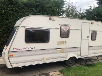 5 berth lunar touring caravan with full size awning and accessories