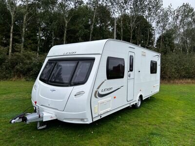 Touring Caravan Lunar Lexon 530 2012 4 berth fixed bed