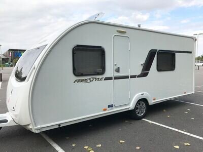 2012 SWIFT FREESTYLE S4 EW - 4 BERTH CARAVAN!! FIXED BED OR DINETTE LAYOUT!!