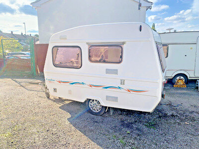 LIGHTWEIGHT FREEDOM CARAVAN IN REALLY NICE CONDITION