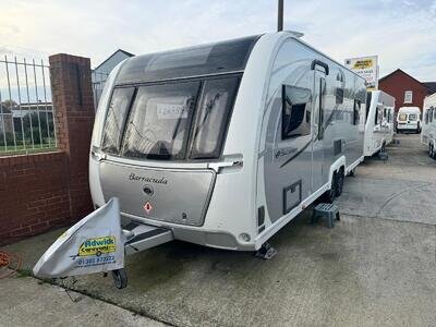 Buccaneer Baracuda Twin Axle Rear Island Bed Mid Bathroom