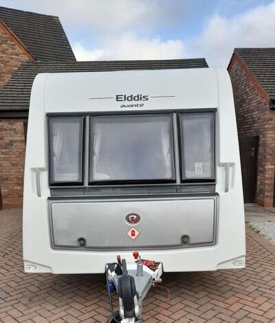 Eldiss Avante 462 caravan 2015 with motor mover