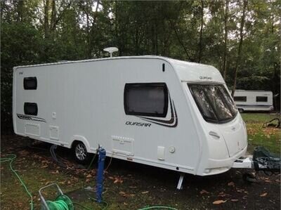 Lunar Quasar 546 (2013) 6 Berth Caravan