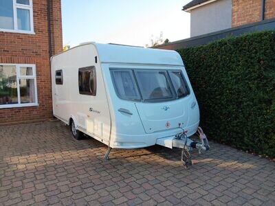 Lunar stellar 2007 2 berth caravan with motor mover