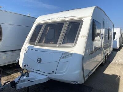 2008 SWIFT CHARISMA 620 4 Berth Fixed Bed End Washroom Motor Mover