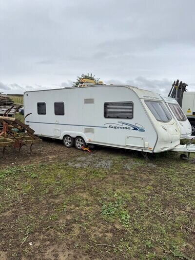 Caravans Ace SUPREME GLOBESTAR 2008 4 berth fixed island bed