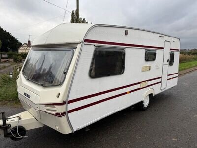 Lunar Clubman 4 Berth Caravan