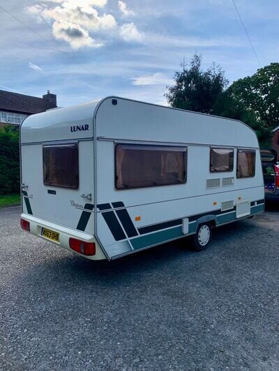 2001 LUNAR CHATEAUX 470 4 BERTH INCLUDING EXTRAS READY TO GO ONLY 935kg