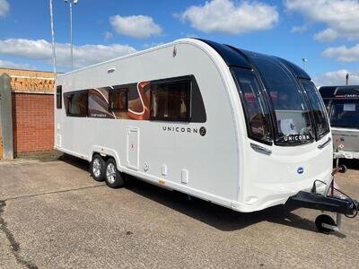 New 2024 Bailey Unicorn Pamplona TWIN AXLE Rear Island Fixed Bed